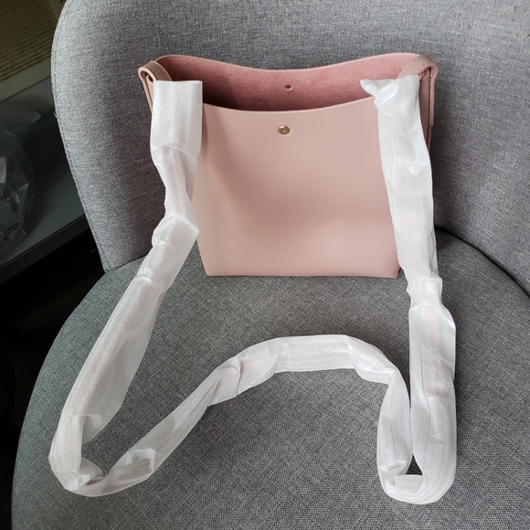 NWT Samara Shoulder Bag in colour Peony - Picture 3 of 7